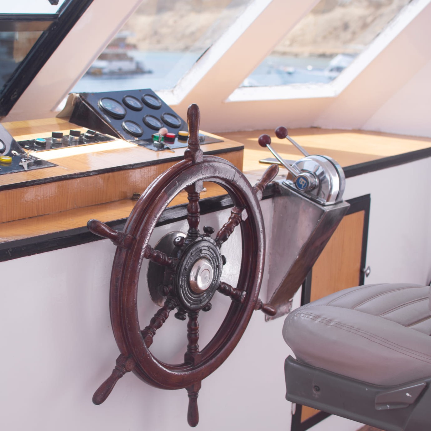 Image hover effect image